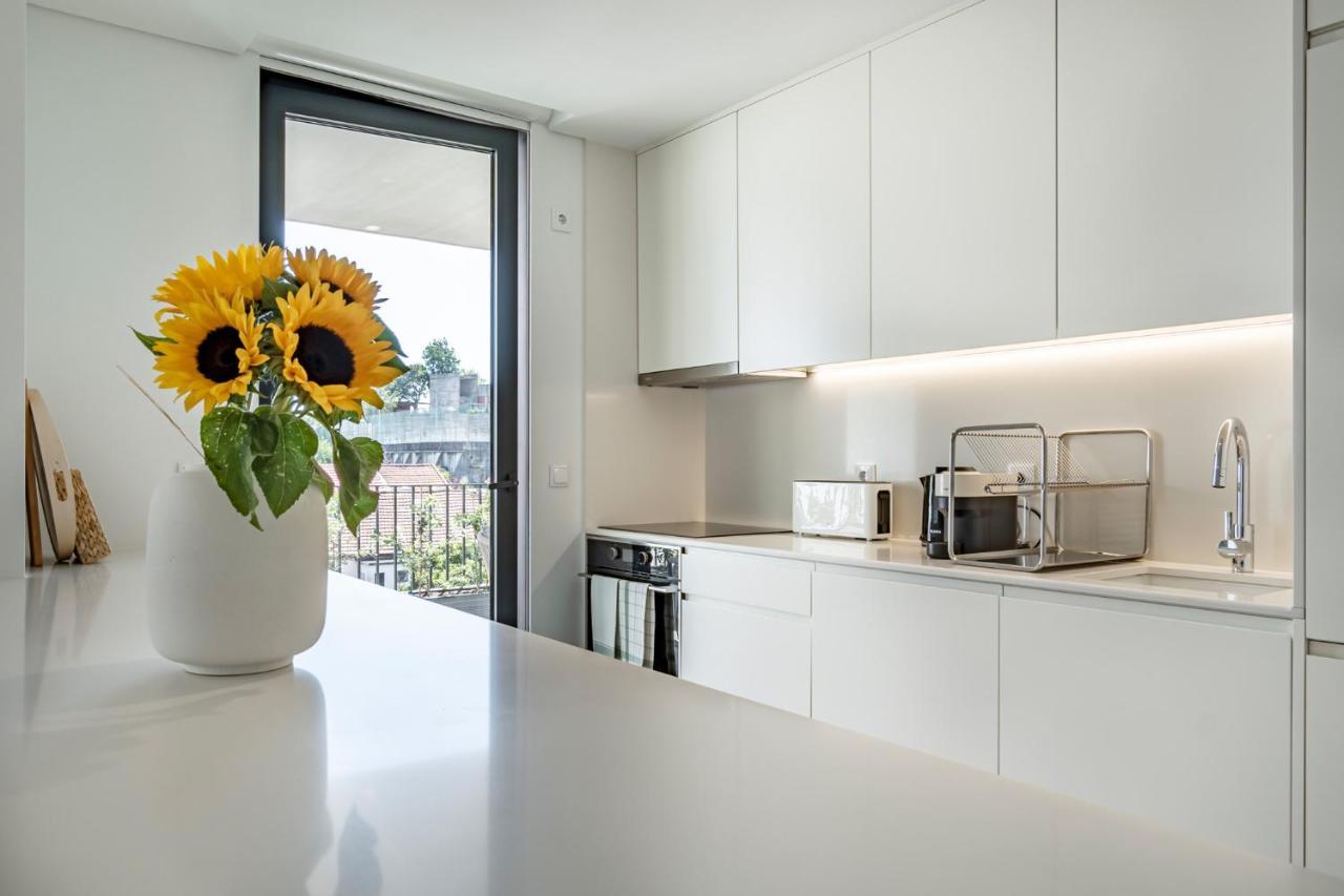 Bonfim Living - Great Location, Al Fresco Dining And Free Private Parking Apartment Porto Bagian luar foto